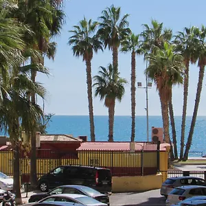 https://apartamento-en-playa-malagueta-con-vistas-al-mar.hotelsinnerja.org